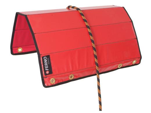 Made of hard-wearing PVC strips and heavy-duty nylon, this industrial rope protection mat is a must-have rope accessory for staying safe at high heights.